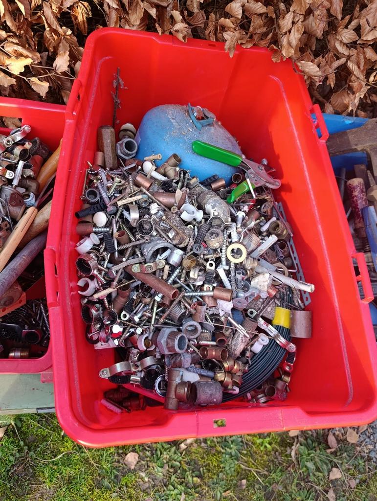 Ferrailleur 0485599685 vide votre metal gratuit