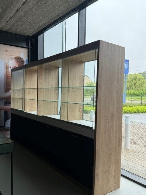 vitrinekast voor retail, Huis en Inrichting, Kasten | Vitrinekasten, Zo goed als nieuw, 200 cm of meer, 200 cm of meer, 50 tot 75 cm