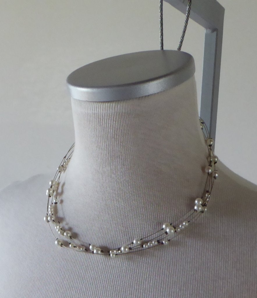 Collier/Comme neuf, Enlèvement, Comme neuf