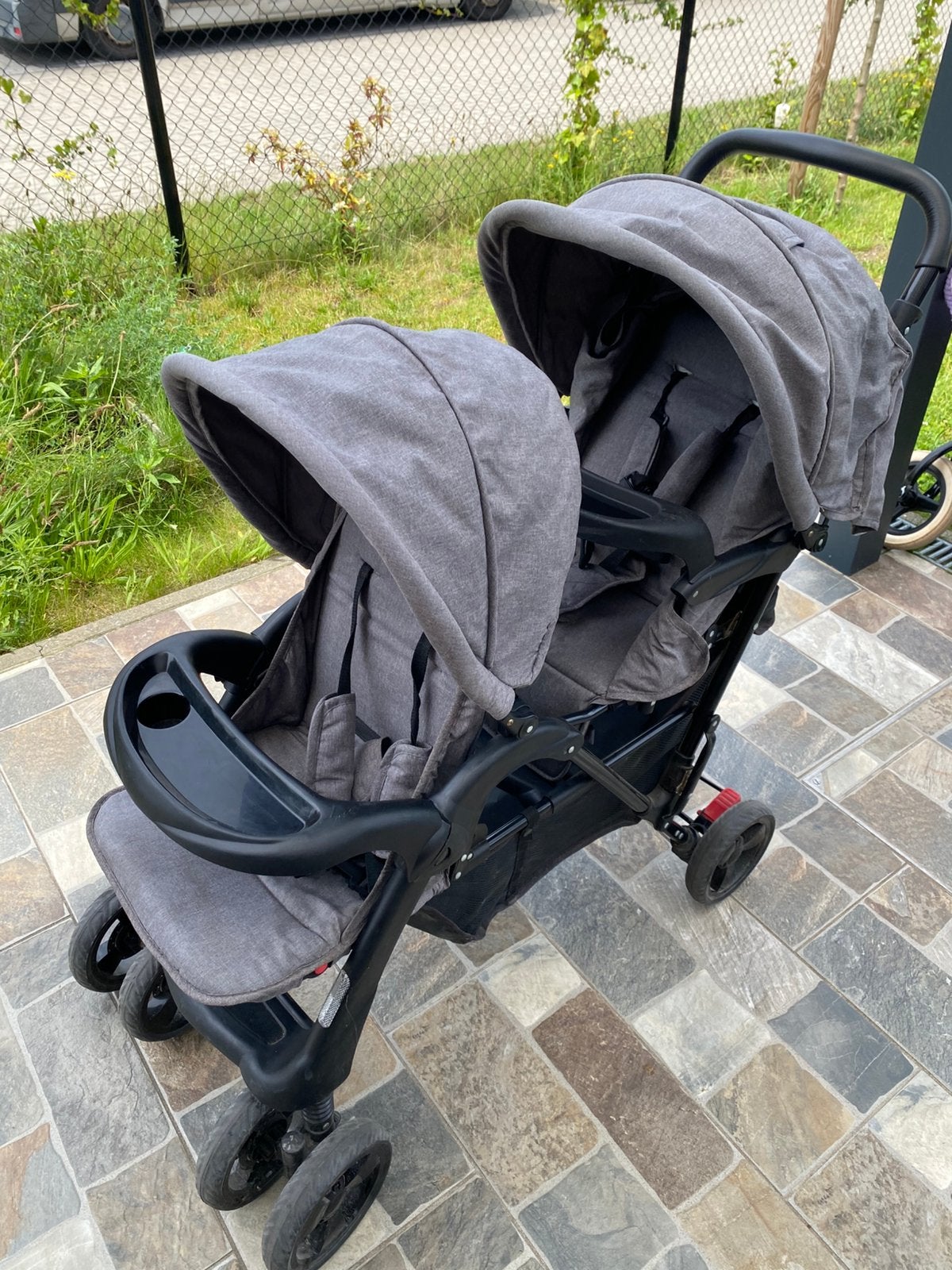 Tweelingbuggy, Ophalen, Gebruikt