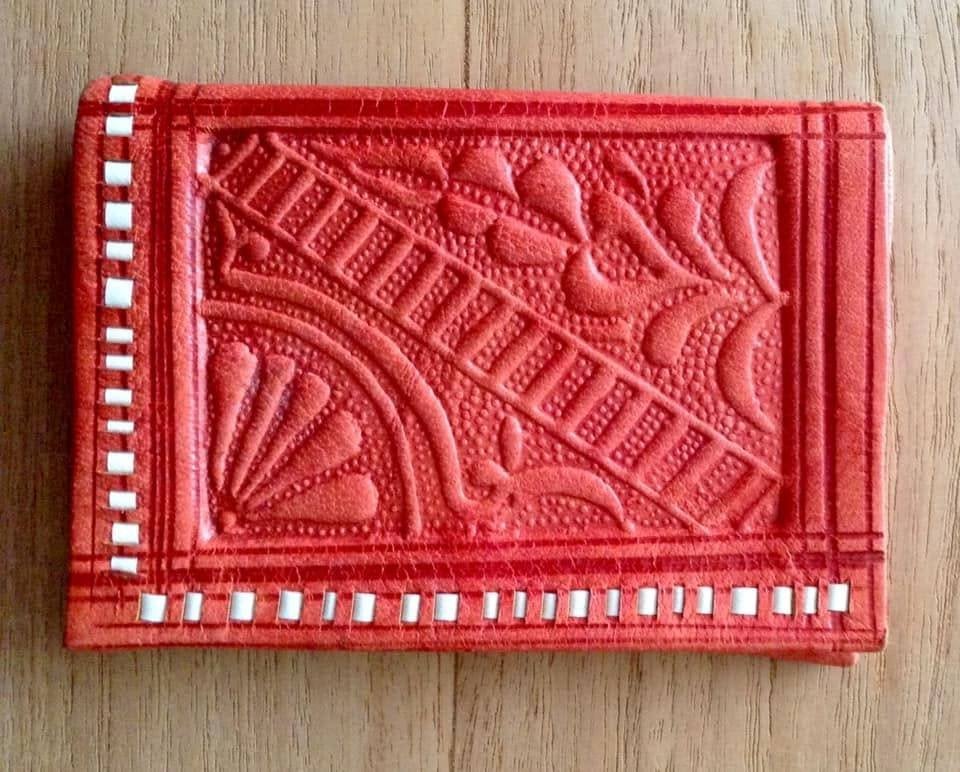 Portefeuille Marocain en Cuir Rouge – NEUF Fait Main, Bijoux, Sacs & Beauté, Enlèvement ou Envoi, Neuf, Rouge, Cuir
