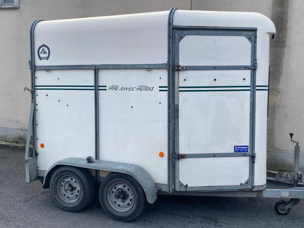 FAUTRAS PROVAN, Ophalen, Gebruikt, Polyester, 2-paards trailer