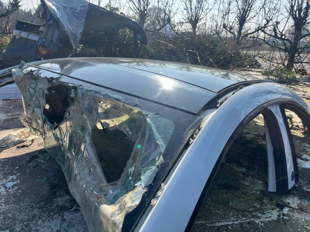 TOIT PANORAMIQUE Mercedes-Benz CLA (117.3) (01-2013/03-2019), Mercedes-Benz, Utilisé, Dialog.mb@mercedes-benz.com, Mercedes-Benz AG