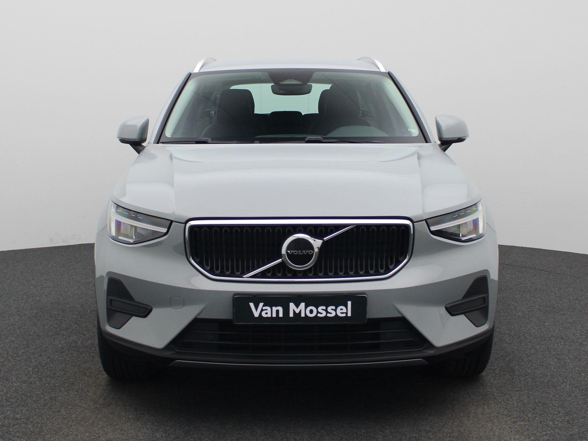 Volvo XC40 B3 Core DCT (automatique), Autos, Volvo, Argent ou Gris, Entreprise, 5 places, 1600 kg