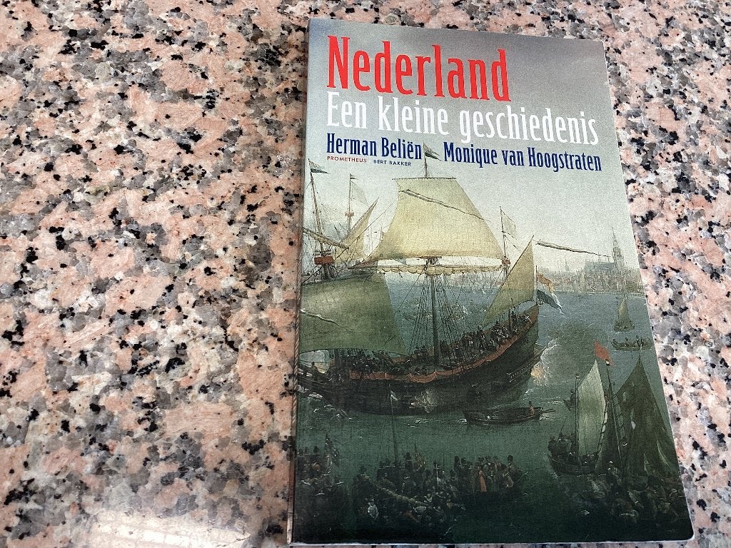 Nederland. Een kleine geschiedenis. HErman Belien . Monique, Ophalen of Verzenden, Gelezen