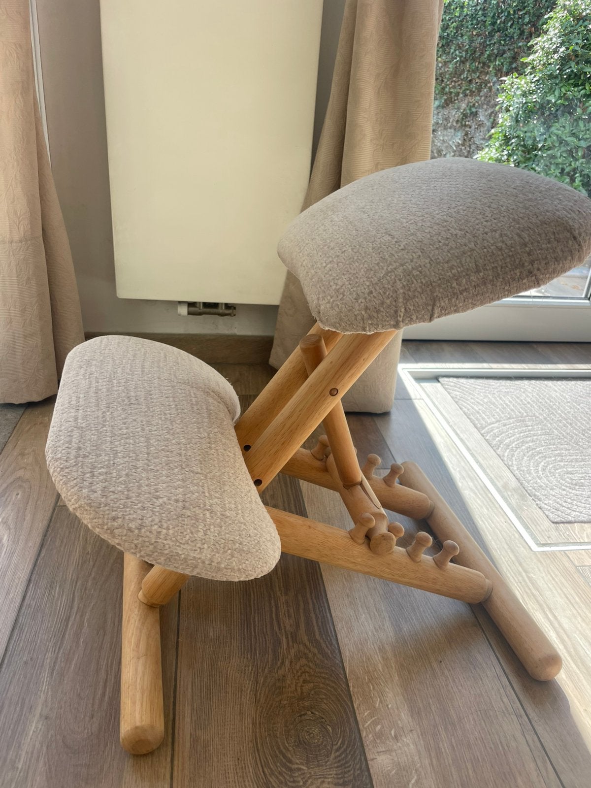 Ergonomische kniestoel / knielstoel – hout – verstelbaa, Ophalen, Gebruikt, Hout
