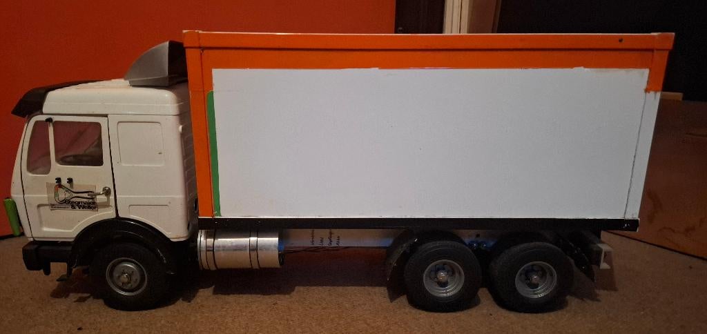 Wedico Mercedes trekker - aanhanger combinatie, Hobby en Vrije tijd, Modelbouw | Radiografisch | Auto's, Gebruikt, Auto onroad