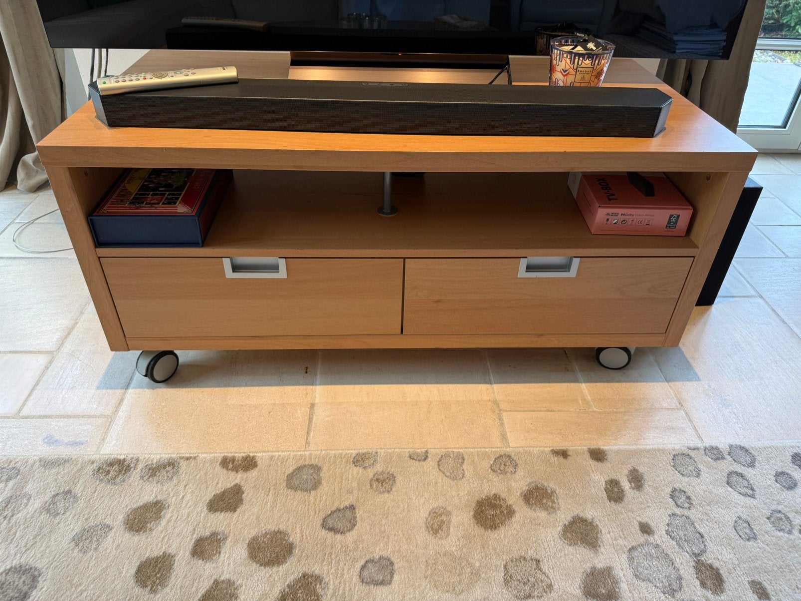 Ikea tv meubel, Huis en Inrichting, Ophalen, Zo goed als nieuw