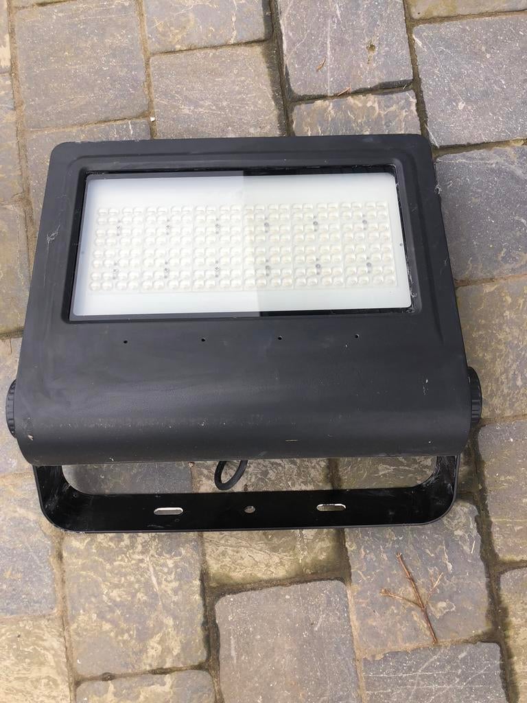 Projecteur, Enlèvement, Comme neuf