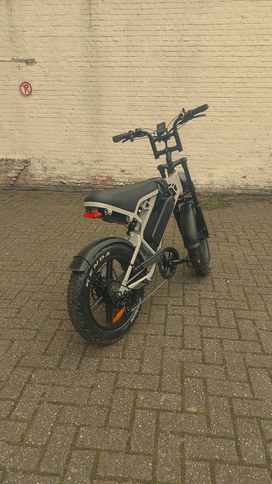 Fatbike v20 2025 modded, Enlèvement, Comme neuf, 50 km par batterie ou plus
