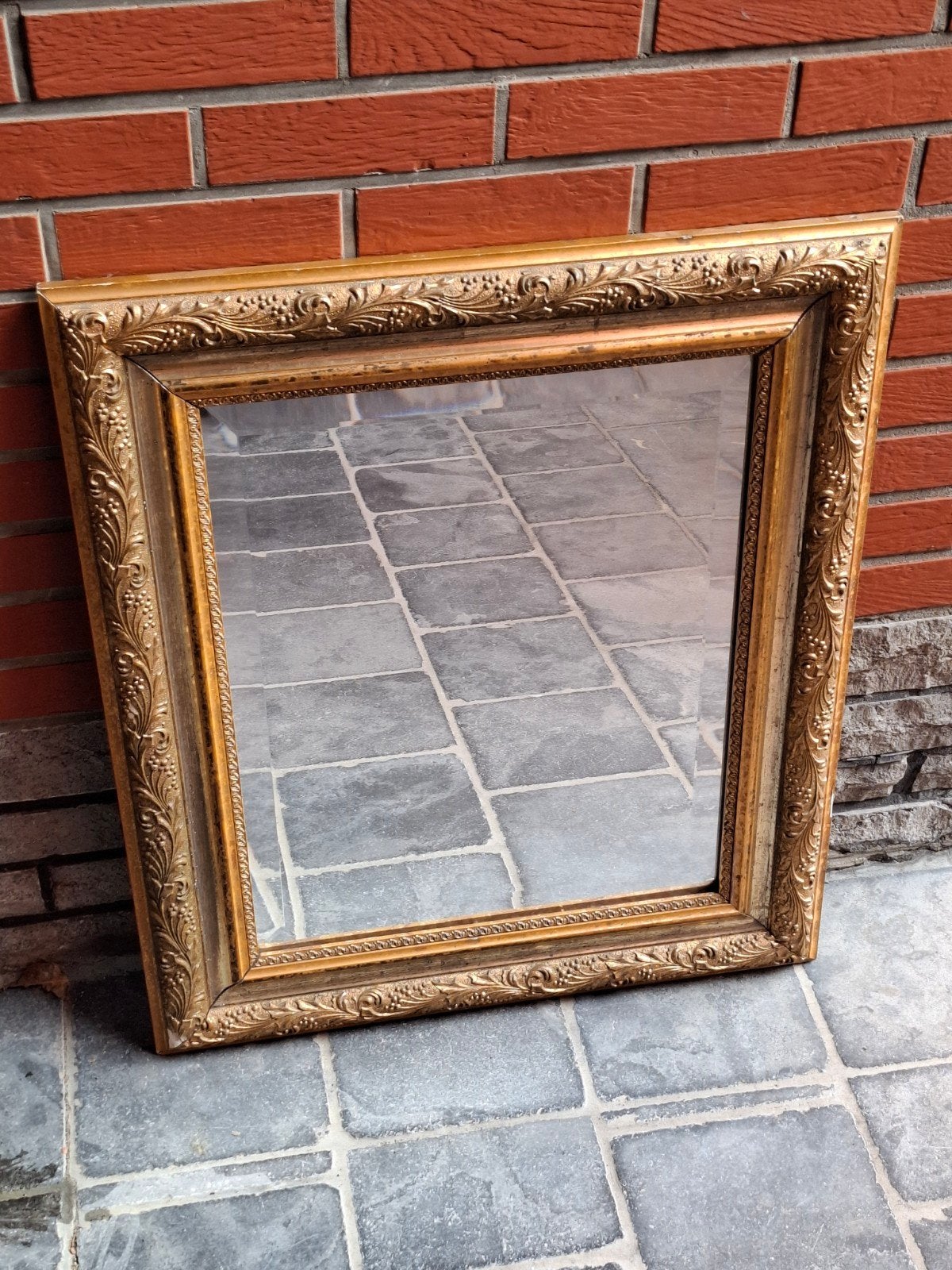 Miroir Ancien, Enlèvement