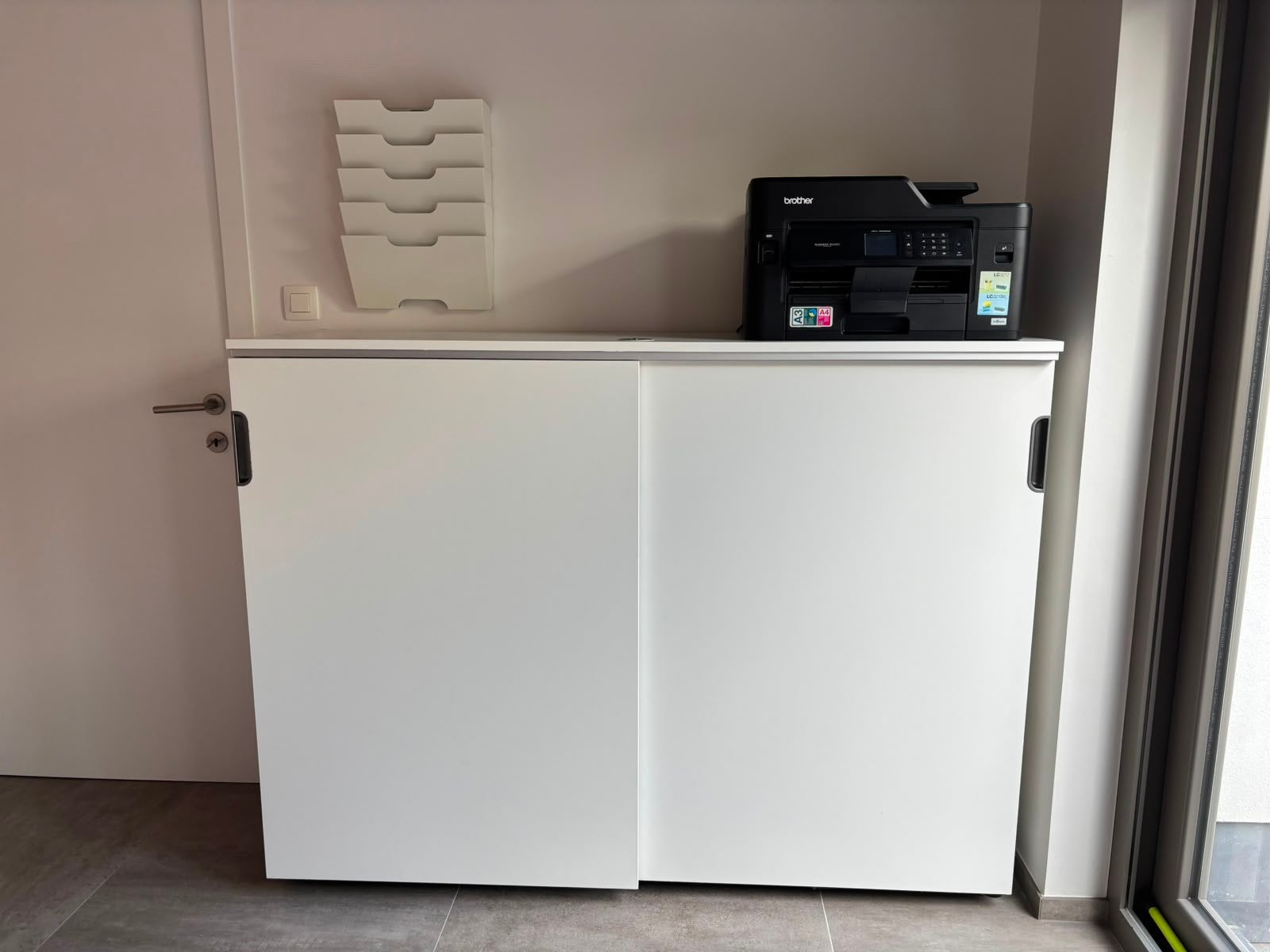 Bureau  bekant , bureaukast galand.NIEUWSTAAT!!, Huis en Inrichting, Ophalen, Zo goed als nieuw