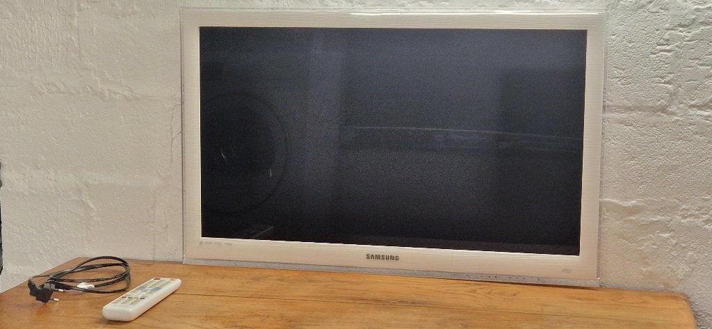 Led Tv  Samsung, TV, Hi-fi & Vidéo, Télévisions, Comme neuf, LED, 80 à 100 cm, Full HD (1080p), Samsung, Enlèvement