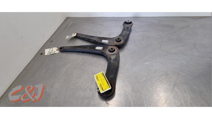 Kit de bras de suspension d'un Peugeot Expert, -, 3 mois de garantie, Utilisé, -