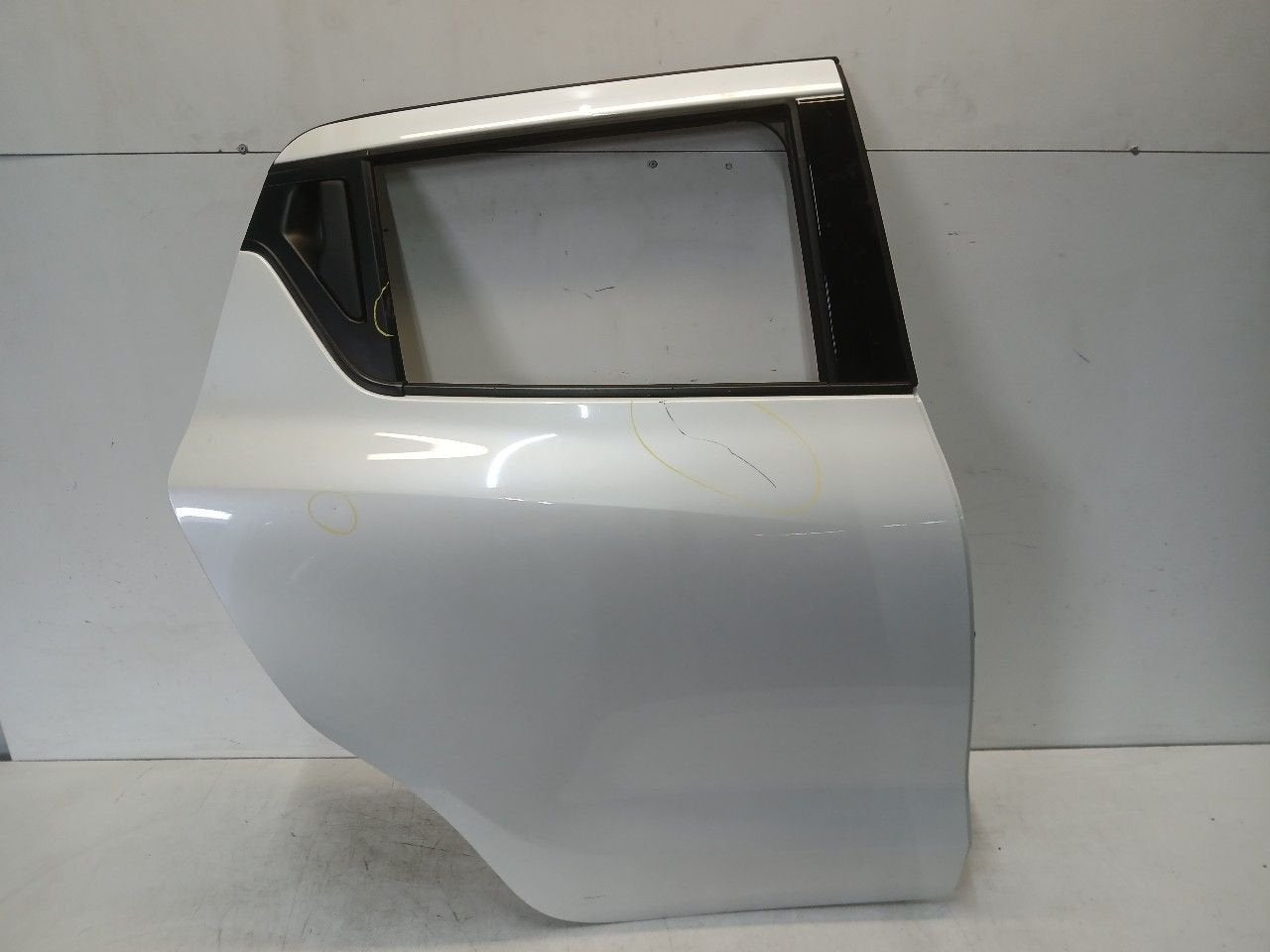 Portier rechts achter Suzuki Swift, Onderdelen@venauto.nl, Van der Ven Autorecycling B.V., Ettenseweg 76, 4706 PB Roosendaal, The Netherlands
