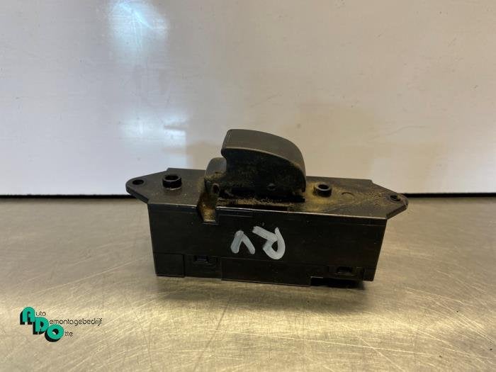 Commutateur vitre électrique d'un Mitsubishi Colt (Colt 04-, -, 3 mois de garantie, Utilisé, Mitsubishi