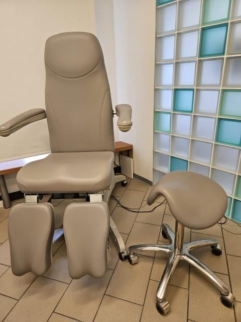 Bentlon Silver Podo - Massage (Beige) – Hefcapaciteit 200kg, Ophalen, Zo goed als nieuw
