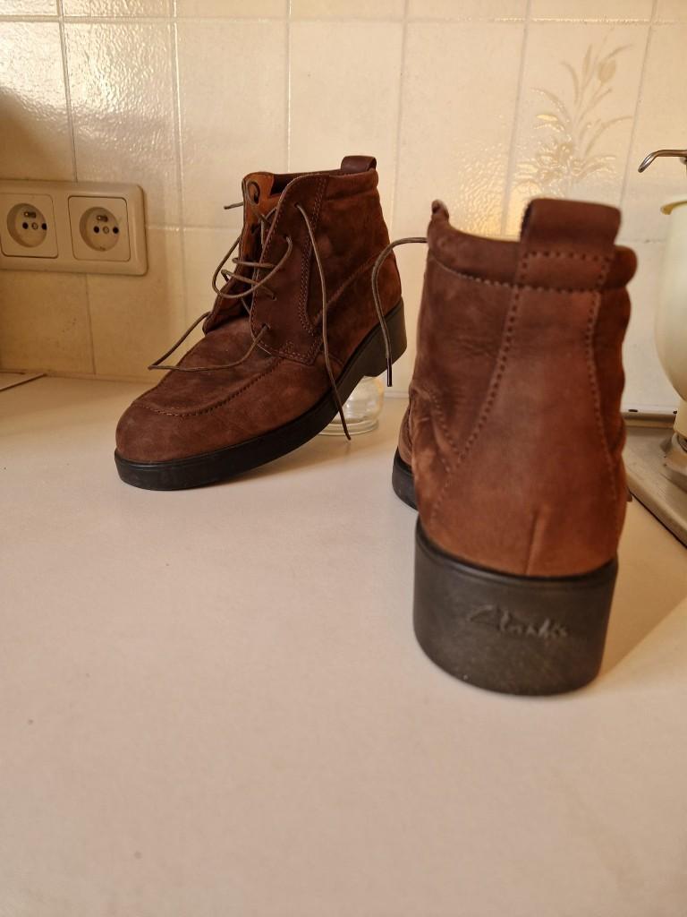 chaussure, CLARKS, T40 (7), CLARKS, Enlèvement ou Envoi, Brun, Boots et Botinnes