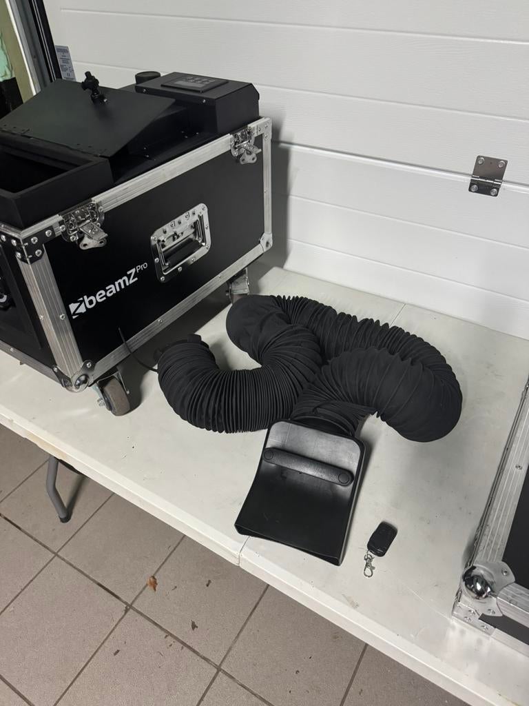 Beamz Pro LF1500 low fazer, Enlèvement, Utilisé, Flight case