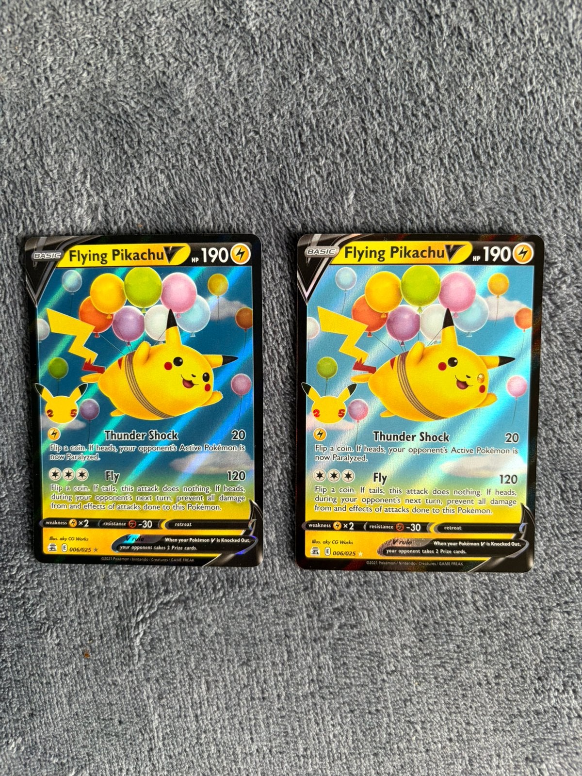 Flying Pikachu V CEL, Ophalen of Verzenden, Zo goed als nieuw