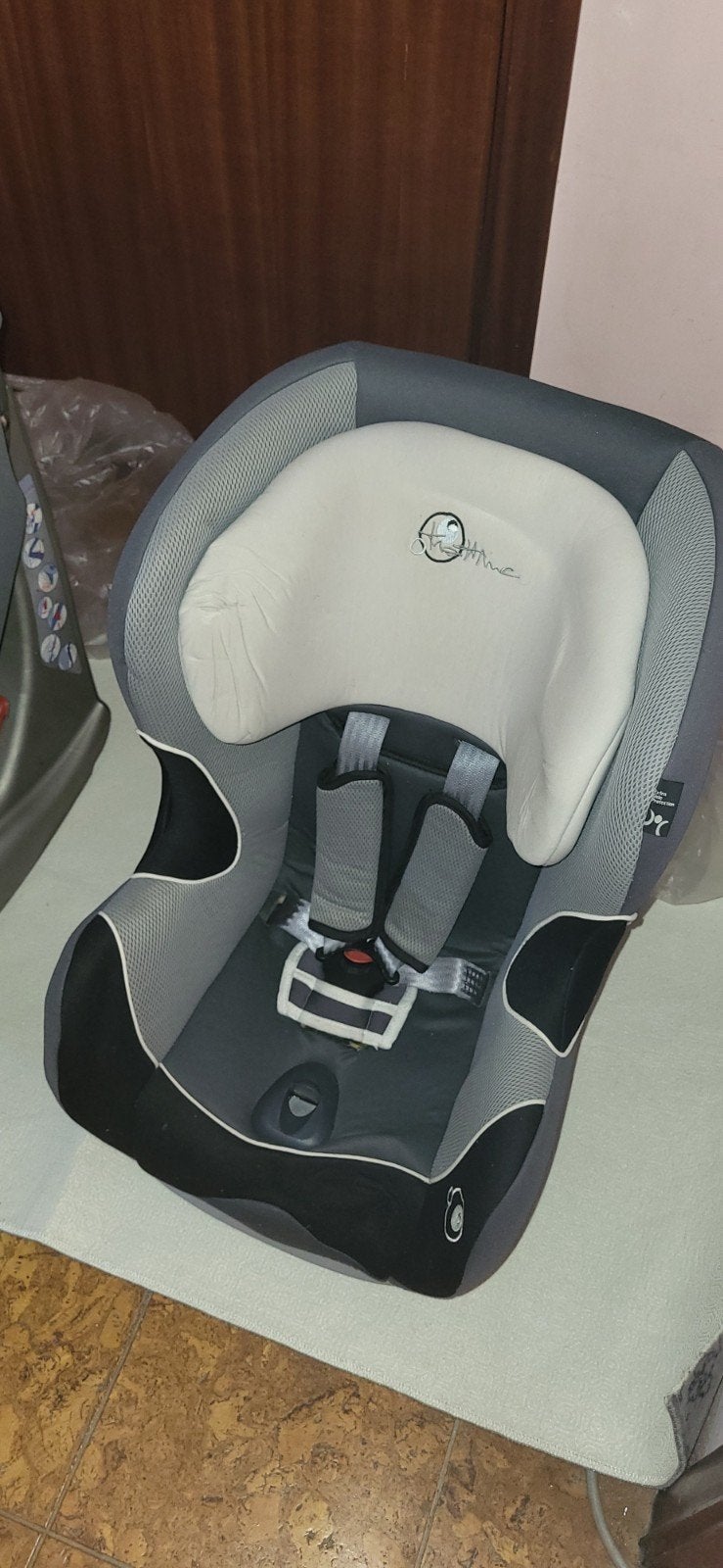 Siege auto trottine, Enfants & Bébés, Enlèvement