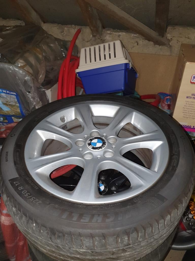 Jantes et pneus Bmw, Enlèvement, Pneu(s)