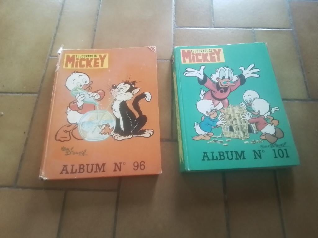 Lot album mickey 6 euros le tout, Enlèvement, Utilisé