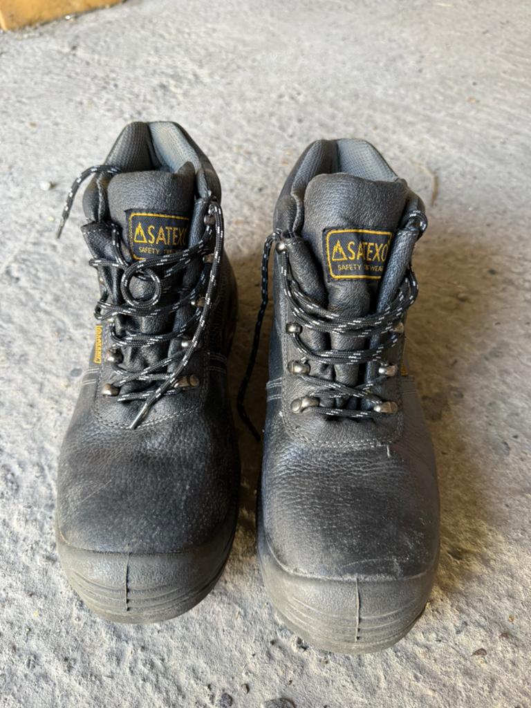 Chaussures de sécurité Satexo (taille 41.5), Enlèvement ou Envoi, Comme neuf