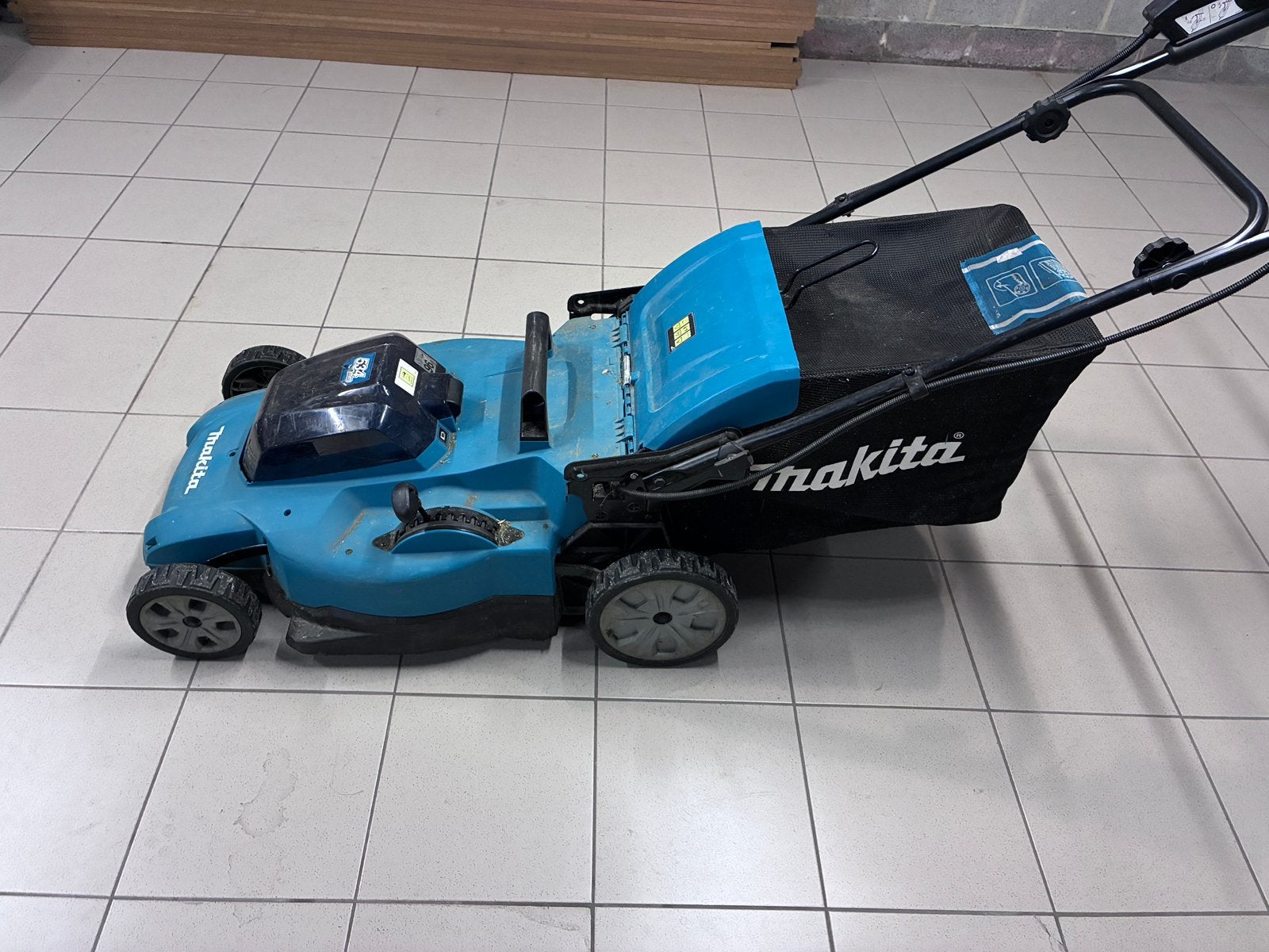 Makita DLM539, Enlèvement, Utilisé, Fonction de mulching, Moins de 90 cm