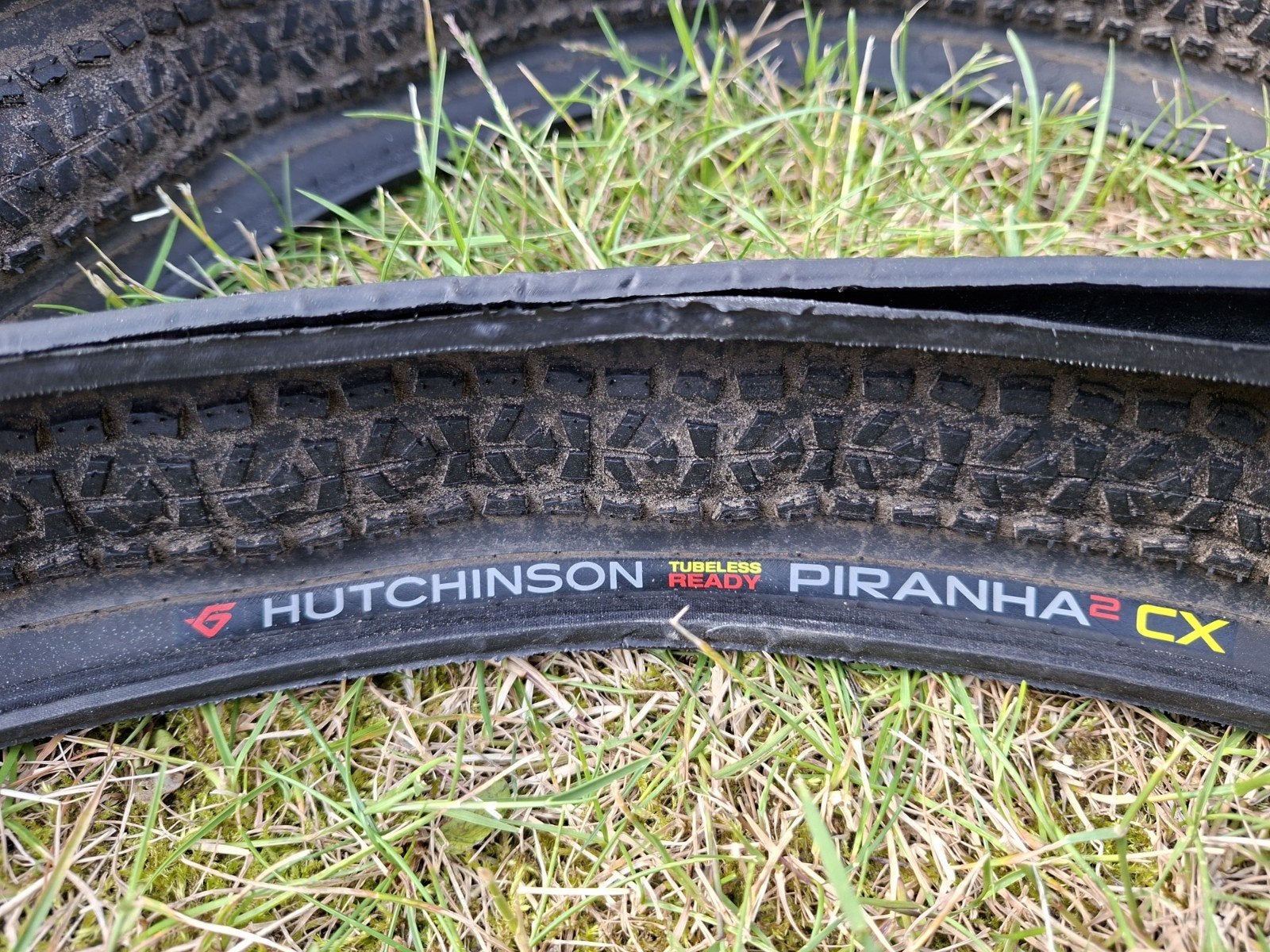 Hutchinson Piranha 2 CX 700x33c tubeless banden, Ophalen of Verzenden
