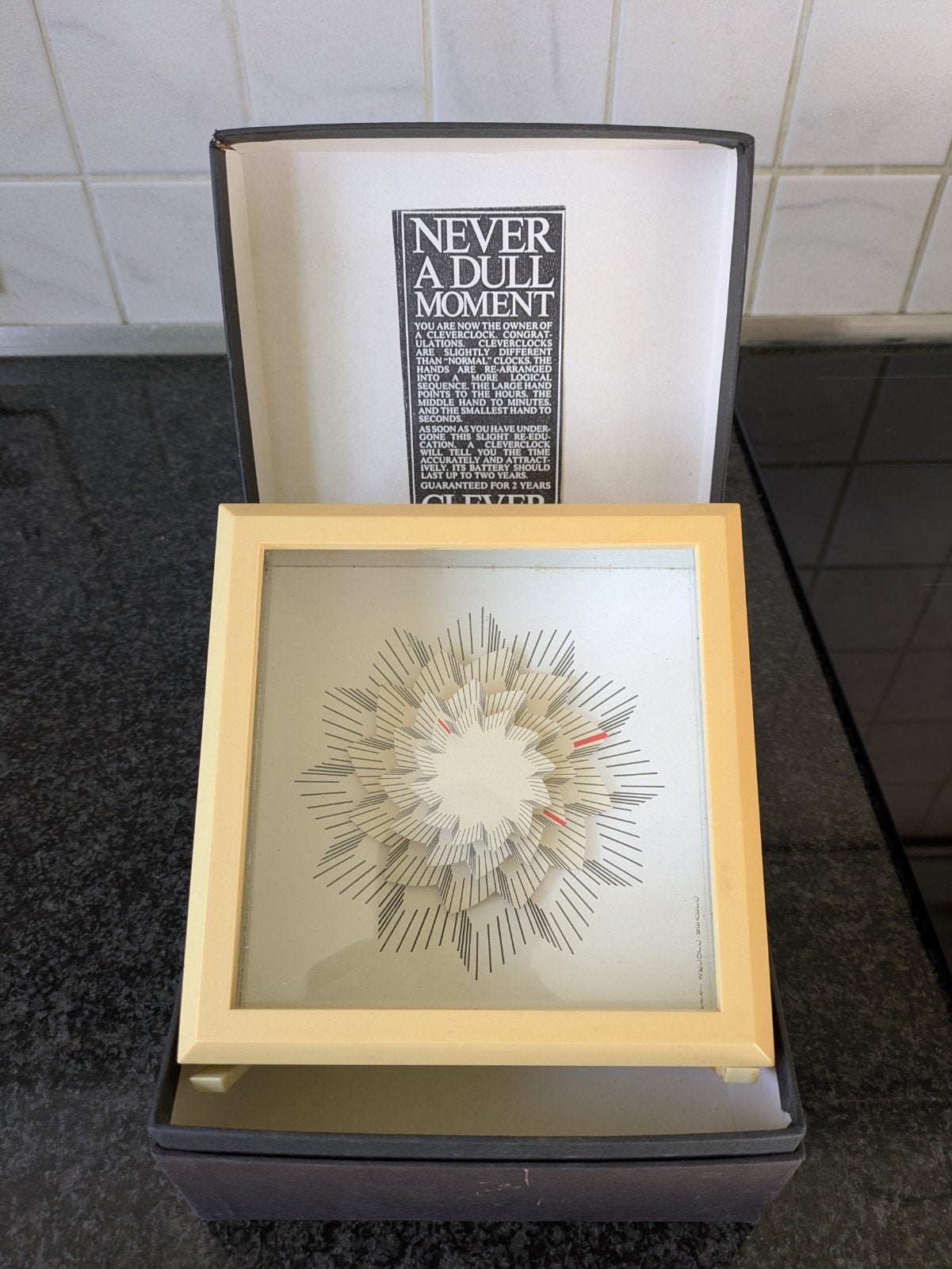 Unieke Vintage Clever Clock - Douglas Chalk – Handgemaakt, Vintage, Werkt op batterijen, Ophalen of Verzenden, Zo goed als nieuw