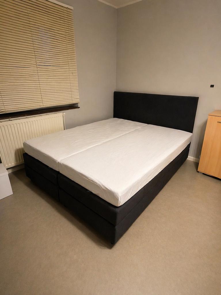 boxspring bed met 2 matrassen – goede staat, Ophalen, Gebruikt