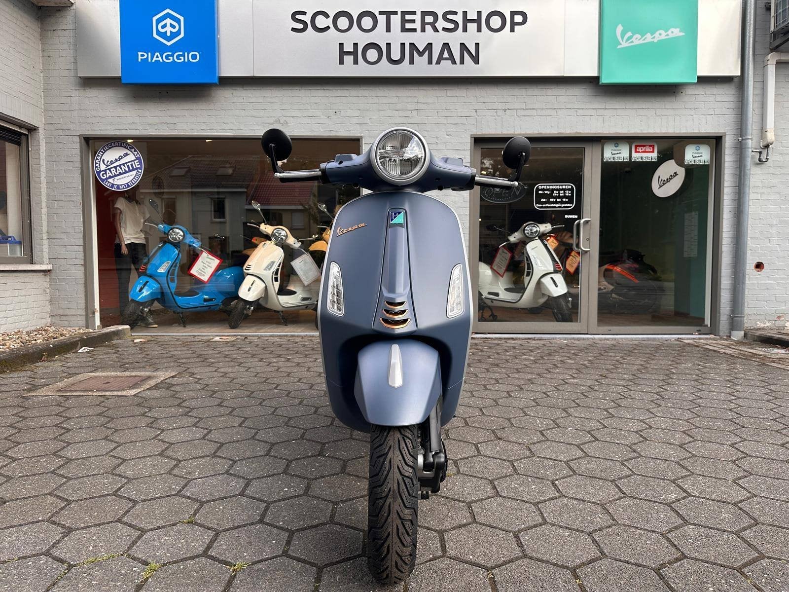 Vespa Primavera 50cc 45Km/h 80th Officina 8 (nr.27), Fietsen en Brommers, Nieuw, Benzine, 50 cc, Overige modellen