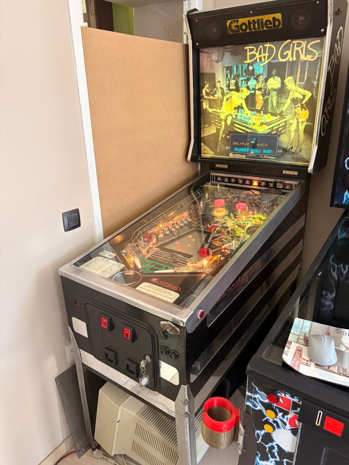 Flipper Gottlied Bad Girl de 1988, Collections, Machines | Flipper (jeu), Utilisé, Électronique, Gottlieb, Enlèvement