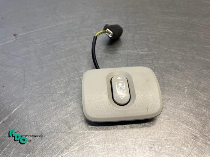 Commutateur toit ouvrant d'un Nissan Qashqai (Qashqai 07-), Autos : Pièces & Accessoires, Habitacle & Garnissage, -, 3 mois de garantie