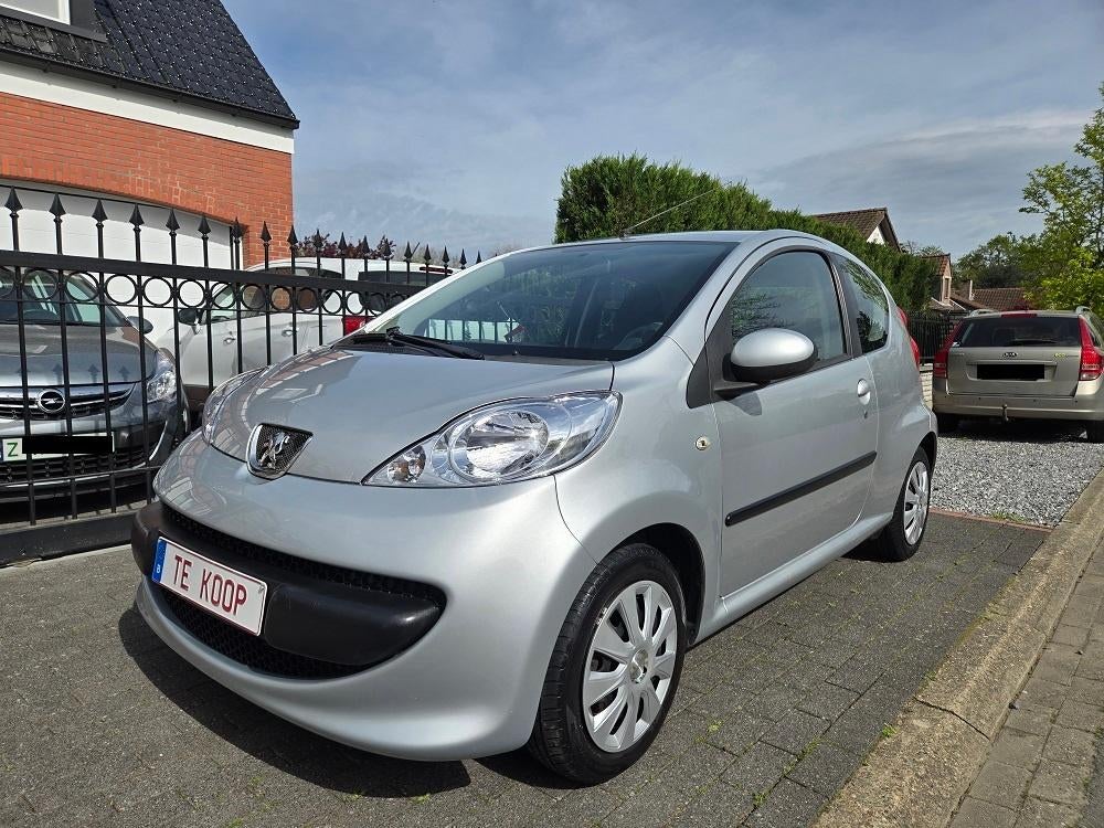 Peugeot 107 Automaat, 4 zetels, Stof, 50 kW, 109 g/km