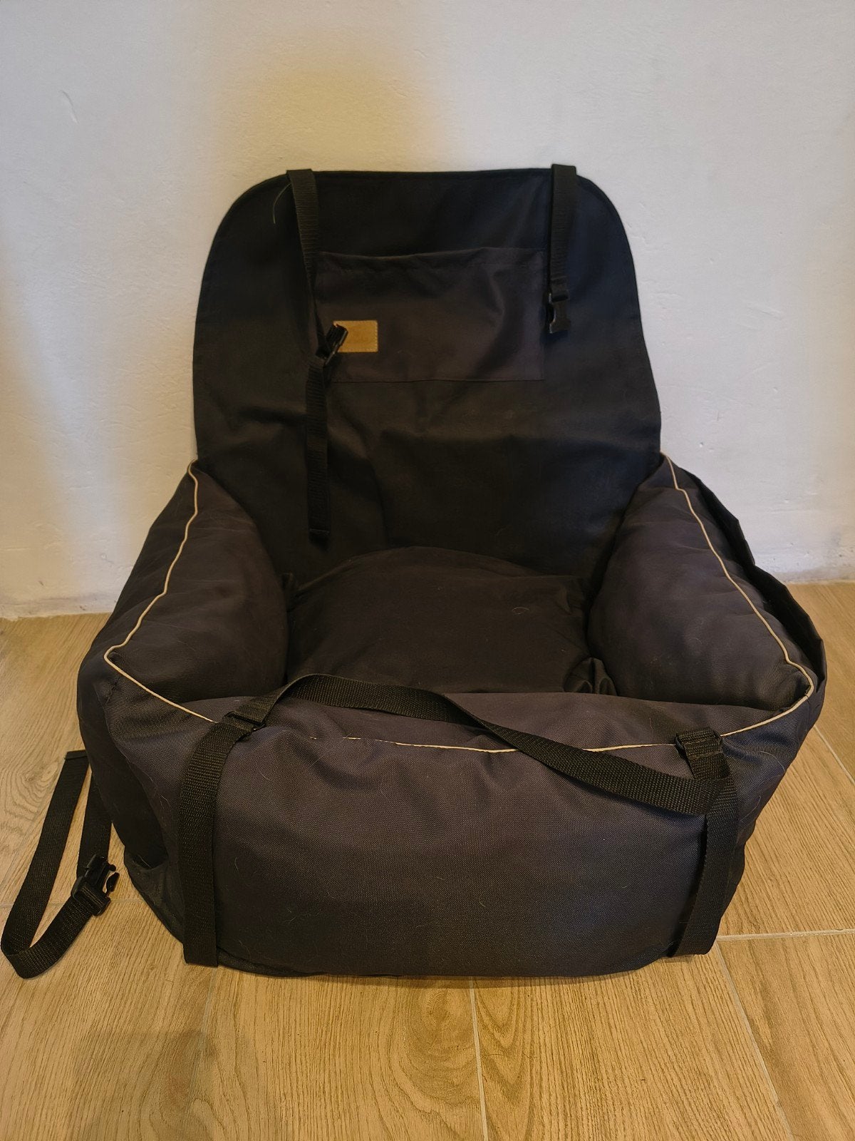 Bebobi dog car seat, Dieren en Toebehoren, Ophalen, Zo goed als nieuw
