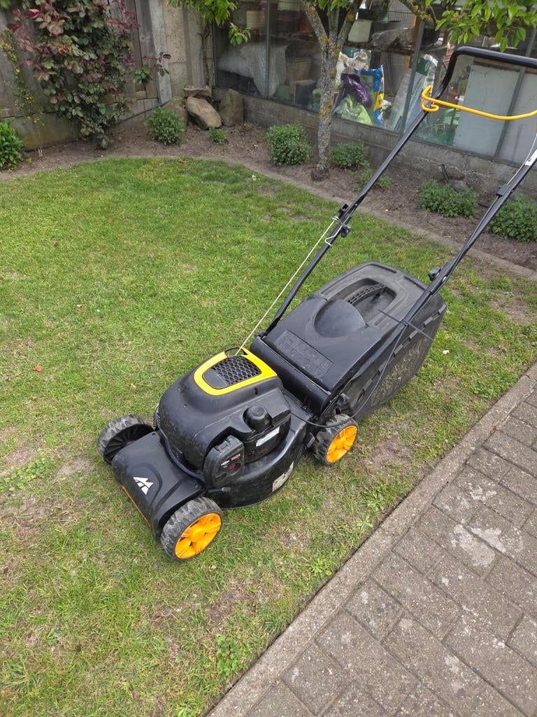 McCulloch benzinemaaier, Tuin en Terras, Grasmaaiers, Gebruikt, Benzine-grasmaaier, 40 t/m 49 cm, Cirkelmaaier, Opvangbak, Ophalen
