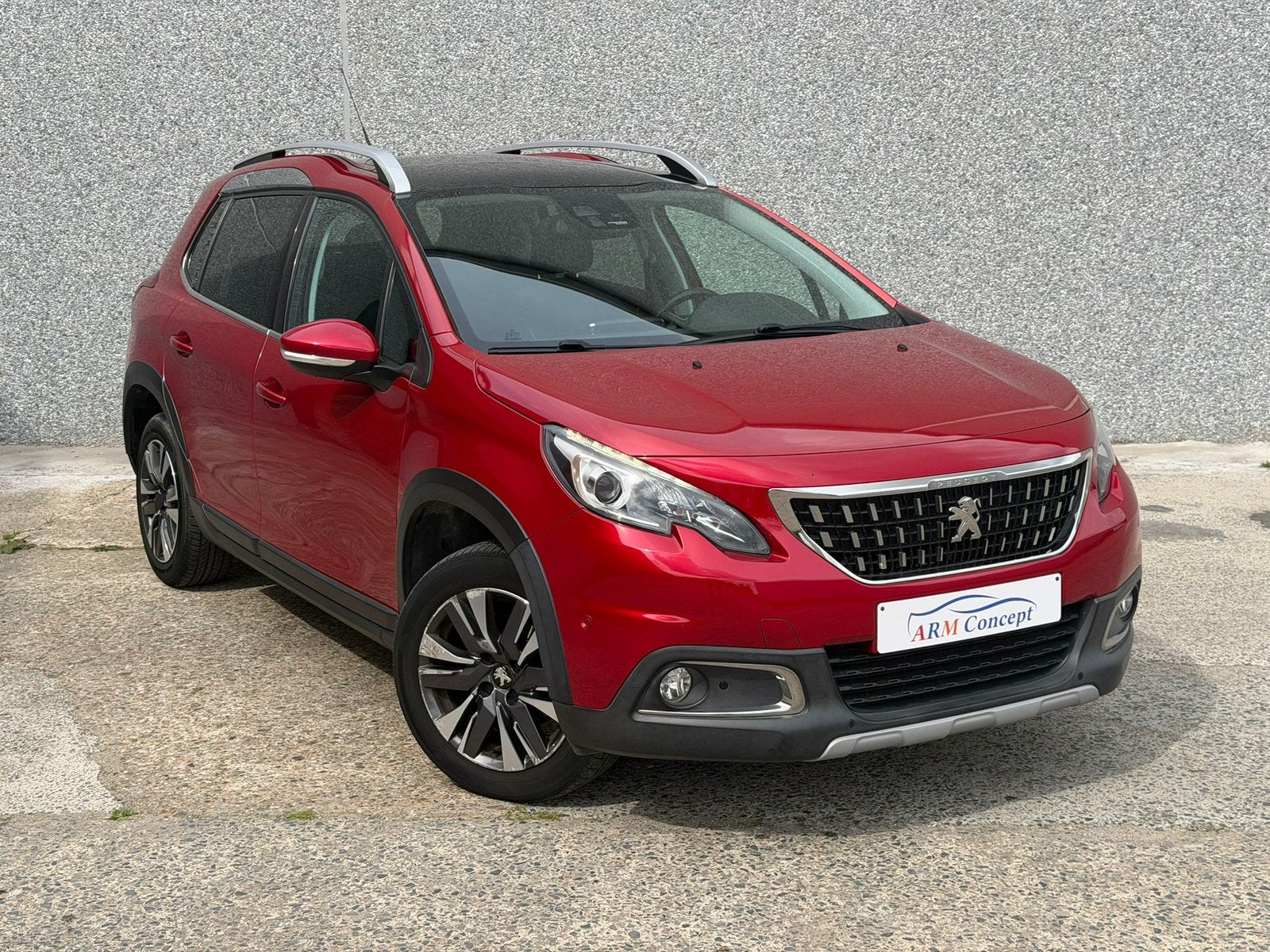 Peugeot 2008 1.2 Essence 2017 EURO 66 AUTOMATIQUE, Euro 6, Leder en Stof, Bedrijf, 5 deurs
