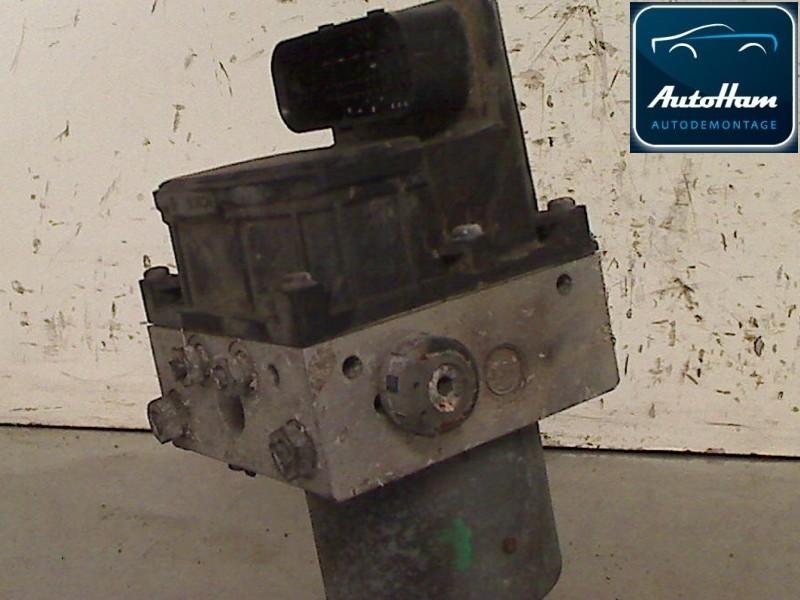 ABS POMP Ford Mondeo III (01-2000/03-2007), Gebruikt, Ford