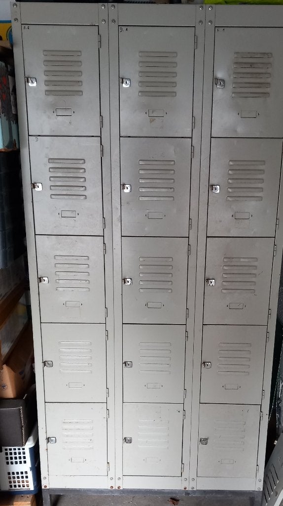 Ancienne armoire-vestiaire en métal d'atelier, 1960's, Enlèvement
