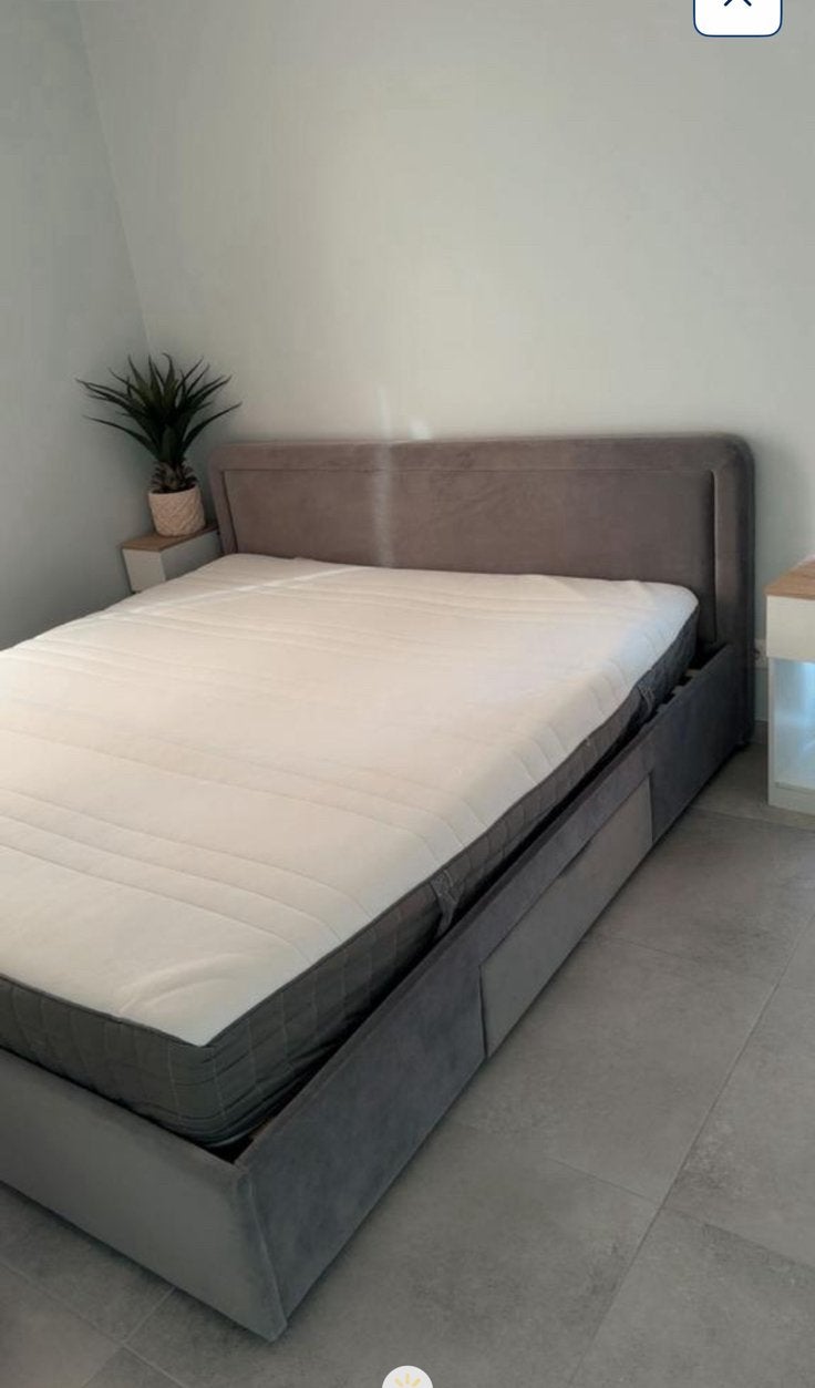 2 persoonsbed met matras, Huis en Inrichting, Slaapkamer | Boxsprings, Ophalen, Zo goed als nieuw