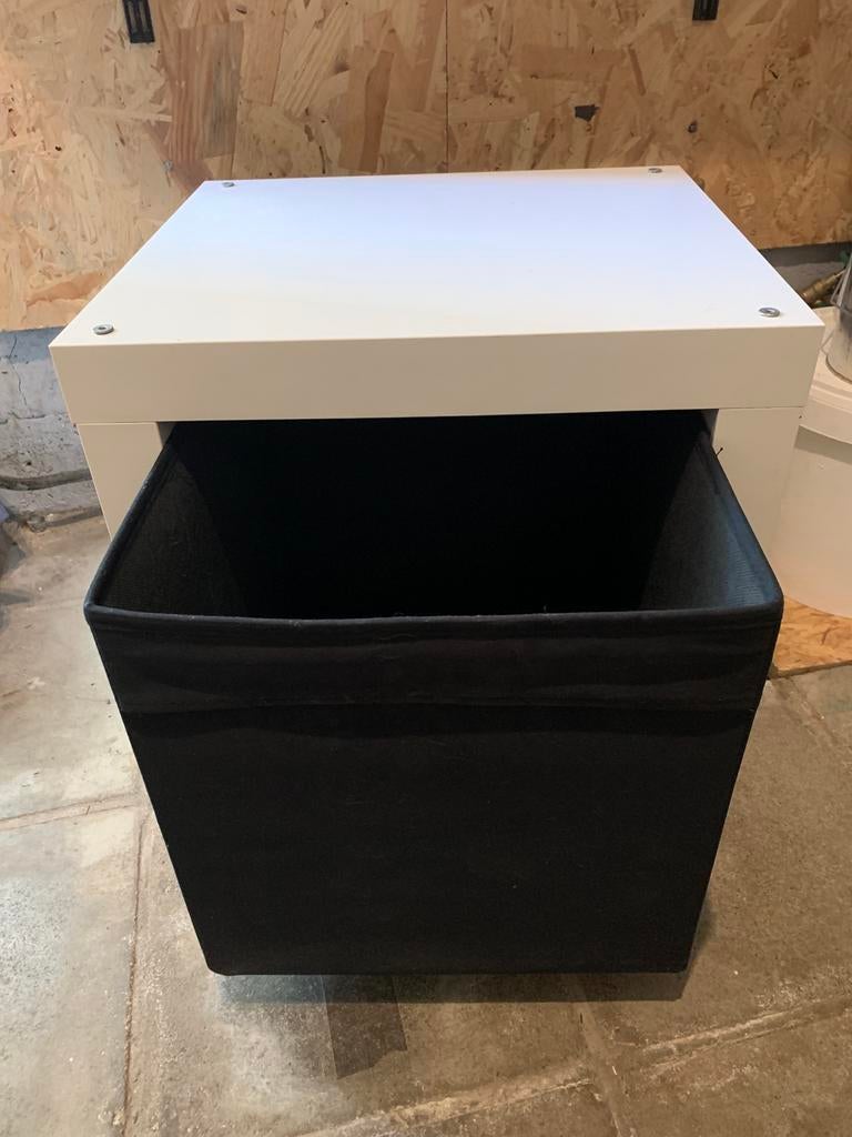 Cube de rangement blanc et corbeille noire, Maison & Meubles, Enlèvement, Utilisé