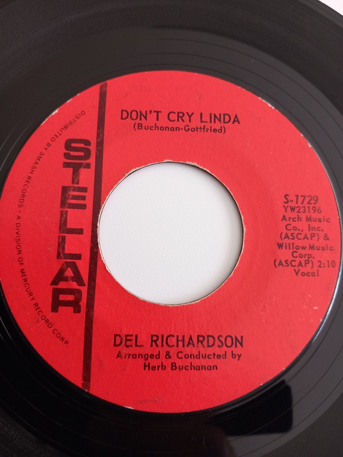 DEL RICHARDSON. DON'T CRY LINDA. POPCORN 1961 USA 45T, Ophalen of Verzenden, 7 inch