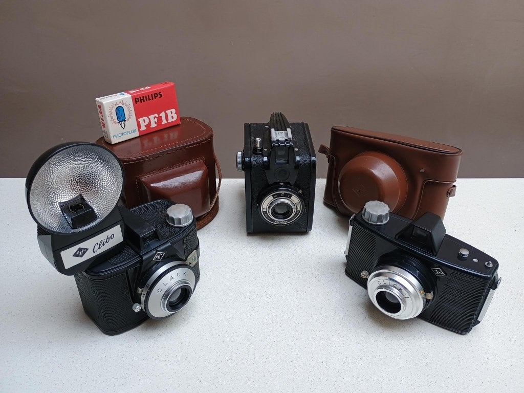3 Agfa medium formaat camera's, Audio, Tv en Foto, Fotocamera's Analoog, Gebruikt, Compact, Overige Merken, Ophalen of Verzenden