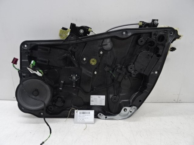 RAAMMECHANIEK RECHTS VOOR CLA (117.3) (A1175400705), Gebruikt, Mercedes-Benz