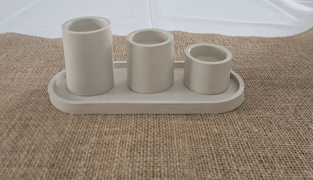 Ensemble plateau et bougeoirs, Enlèvement, Neuf, Beige