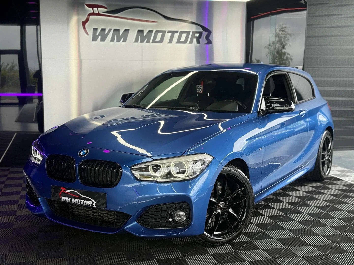 BMW 1 Serie 118 118ia (bj 2017, automaat), 4 zetels, 1 Reeks, Zwart, Alcantara