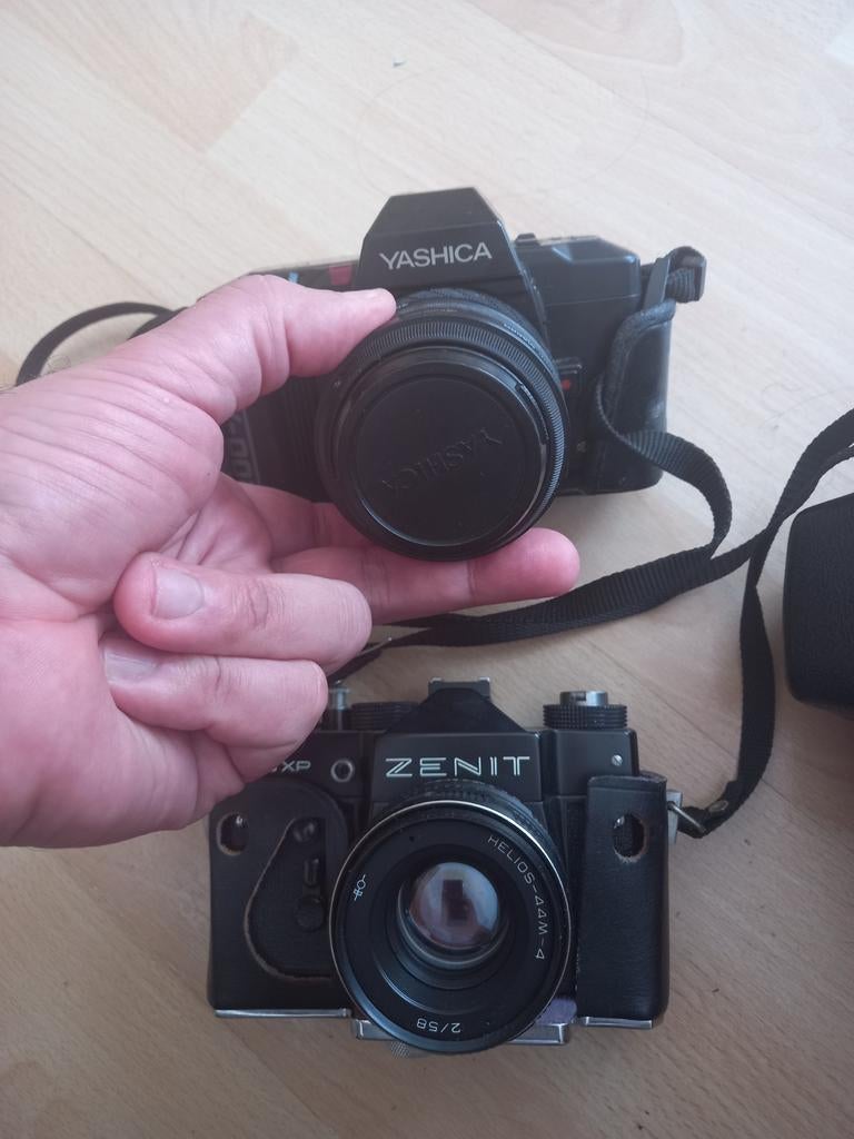 2 camera's