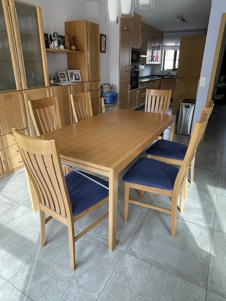 Table avec rallonge en bois massif + 8 chaises, Enlèvement, Utilisé, 6 à 8 chaises